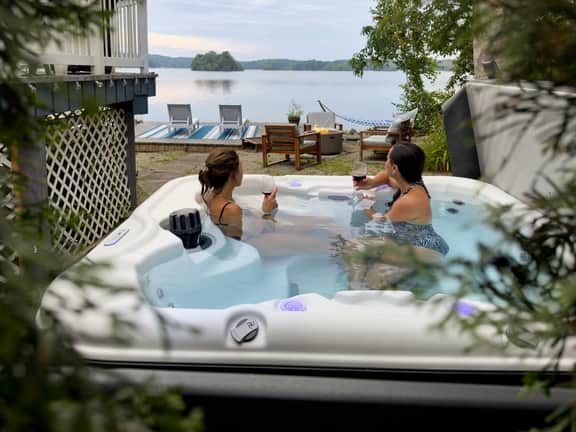 Lakefront | Hot Tub, Dock, Fire Pit | 1hr NYC - Image 3